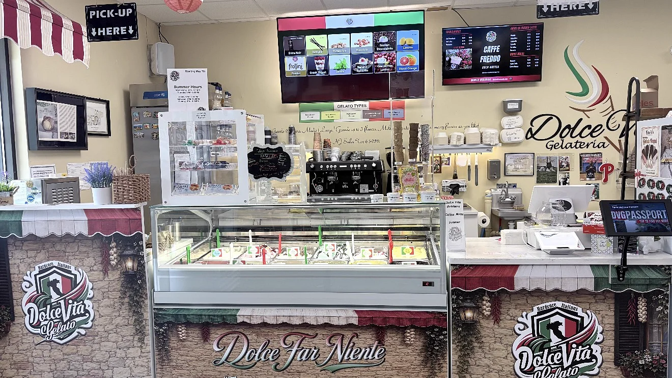 Inside Dolce Vita Gelateria